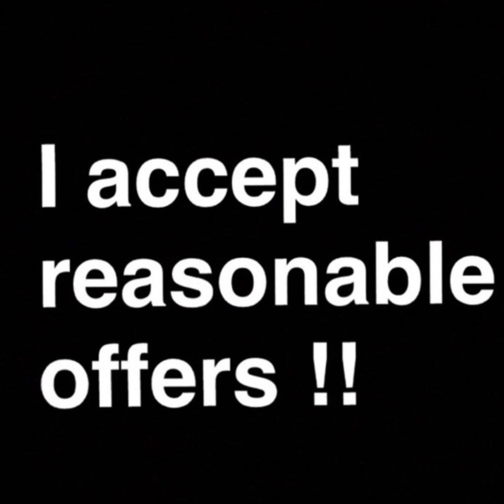 MAKE ME AN OFFER!💕💕💕